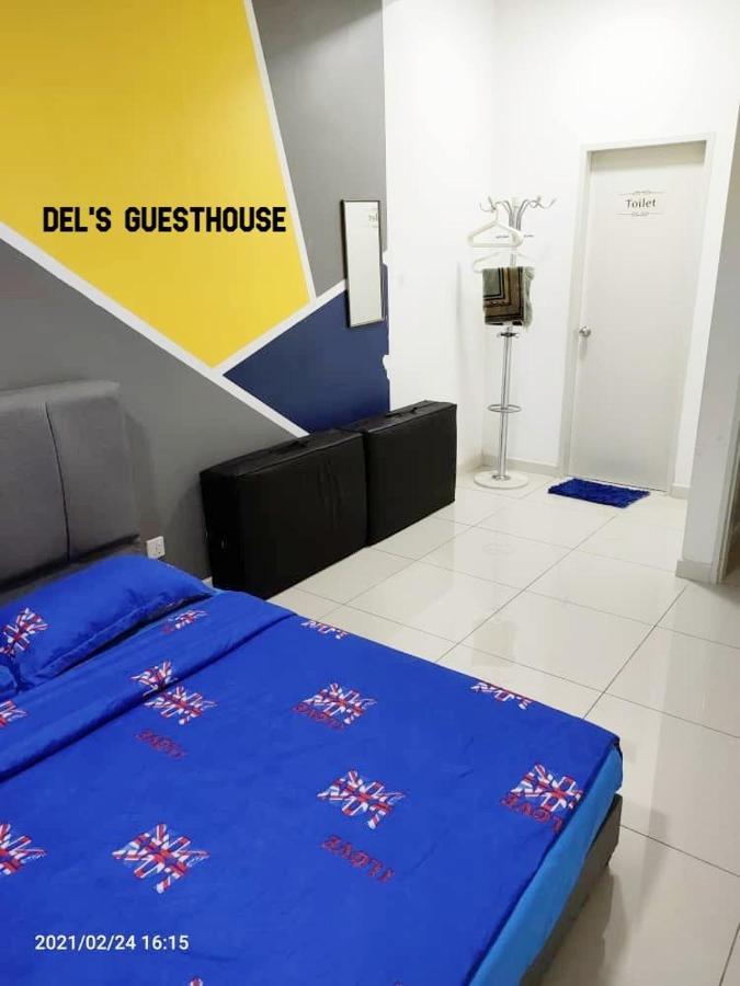 Del'S Guesthouse @ Southville Same Level With Pool Fits 8 Bangi Exteriör bild