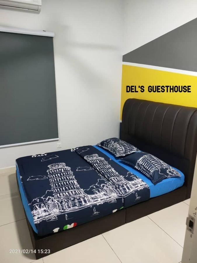 Del'S Guesthouse @ Southville Same Level With Pool Fits 8 Bangi Exteriör bild